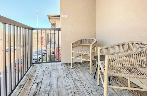 Jenks Apartment | Landing | Incredible 1BD, Gym, Pool