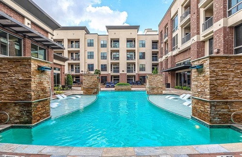 Houston Apartment | Landing | Incredible 1BD, Clubhouse, Pool