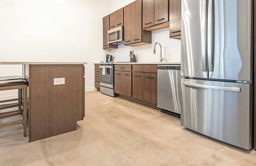 Downtown St. Louis Apartment | Landing | Incredible 1BD, Rooftop Lounge
