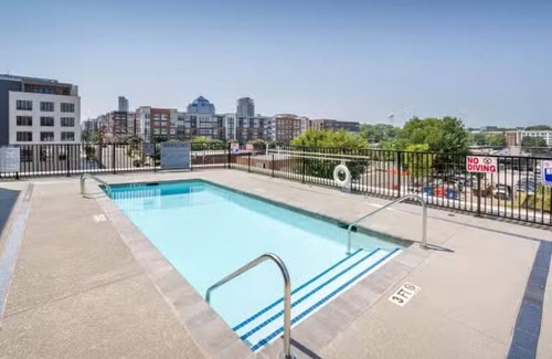 Durham Apartment | Landing | Incredible Studio, Rooftop Lounge, Gym