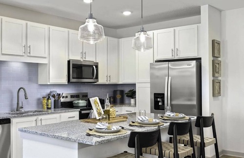 Candler Apartment | Landing | Incredible 2BD, Clubhouse, Pool