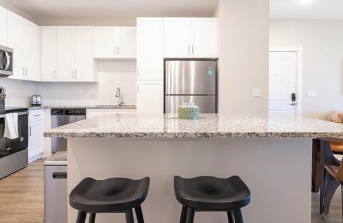 Southeast Orlando Apartment | Landing | Modern 1BD, Clubhouse, Gym