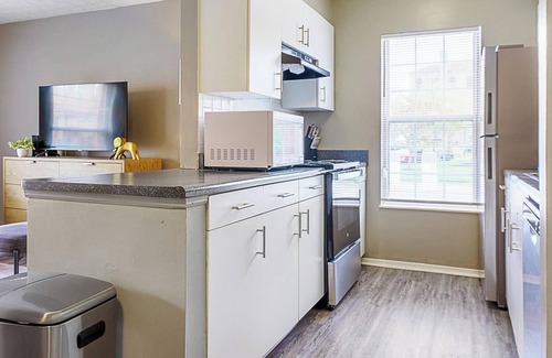 Downtown Dayton Apartment | Landing | Modern 1BD, Clubhouse, Gym