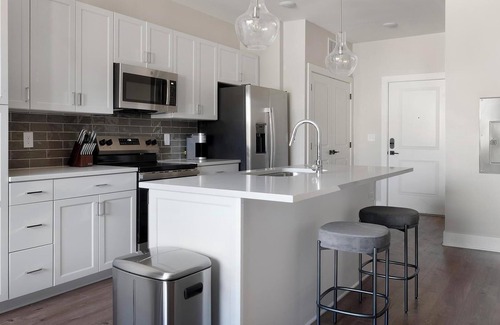 Oakwood Apartment | Landing | Modern 1BD, Gym, Clubhouse