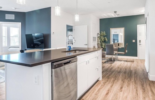 Port Tampa City Apartment | Landing | Modern 2BD, Clubhouse, Pool