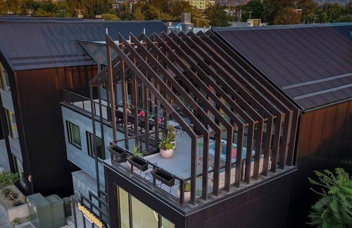 Sugar House Apartment | Landing | Spectacular Studio, Game Room, Gym
