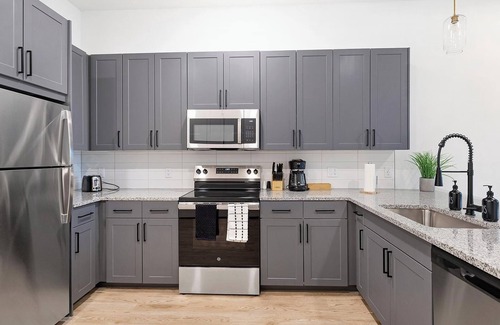 Denton Apartment | Landing | Spectacular 1BD, Gym