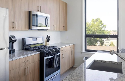 Carteret Apartment | Landing | Spectacular 2BD, Gym, Rooftop Lounge