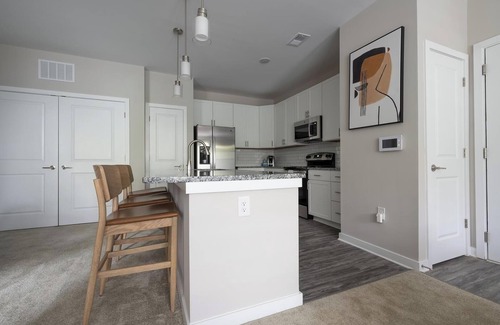 Huntersville Apartment | Landing | Stunning 1BD, Gym, Clubhouse