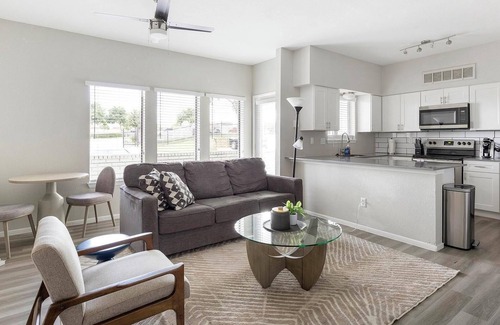 Fort Worth Apartment | Landing | Stunning 1BD, Courtyard, Pool