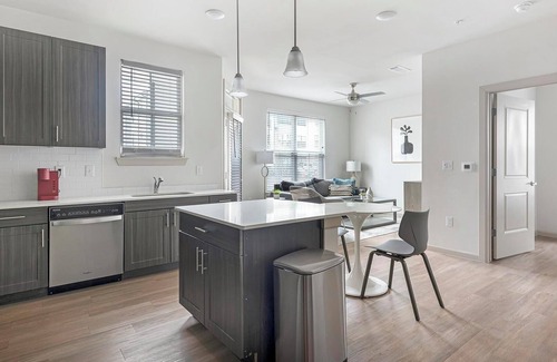 Pflugerville Apartment | Landing | Stylish 1BD, Pool, Courtyard