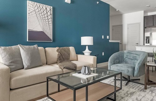 Austin Apartment | Landing | Stylish 1BD, Gym, Pool