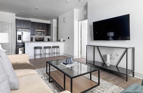 Austin Apartment | Landing | Stylish 1BD, Gym, Pool