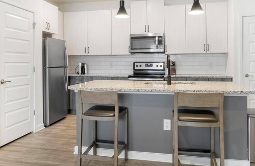 Mableton Apartment | Landing | Stylish 2BD, Yoga Studio, Rooftop Lounge