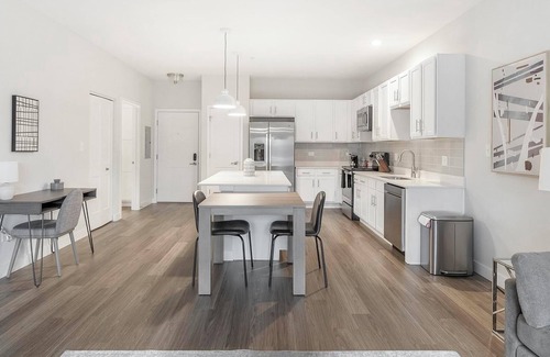 Willow Springs Apartment | Landing | Stylish 1BD, Clubhouse, Pool