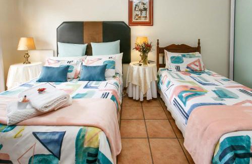 Oudtshoorn Bed & Breakfast | Langenhoven B&B