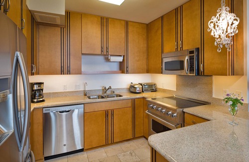 Waikiki Condo | Lanikea at Waikiki - Luxury 2BR Suite Ocean & Park View