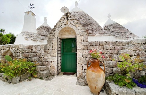 Ostuni Villa | L’Antico Trullo a lovely place in the countryside Ostuni Free Wifi