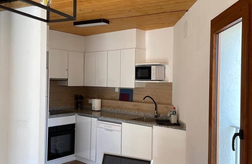 Fuentes de Ayodar House | LAPORCHÁ GUESTHOUSE