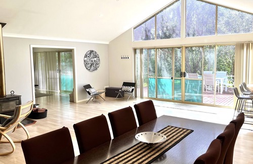 Denmark House | Laputa - Tranquil & Peaceful, Large Aussie bush lined property, WiFi