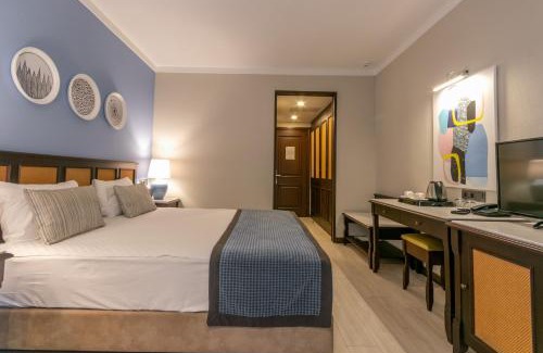 Lara Hotel | Lara Park Hotel