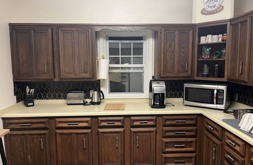 Laramie House | Laradise ParadisenFeaturing local Artists' paintings. n