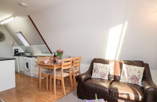 Heights of Achterneed Cottage | LARCHFIELD CHALET 2, pet friendly, with a garden in Strathpeffer
