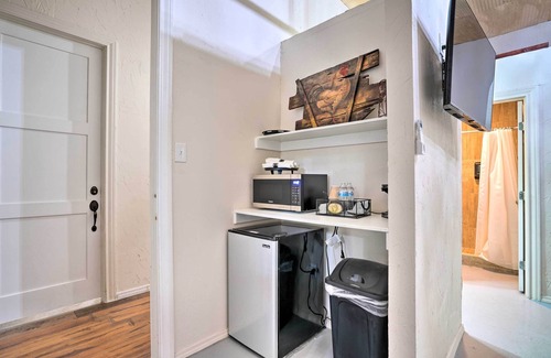 Western Division Apartment | Laredo Vacation Rental Near Tourist Attractions!