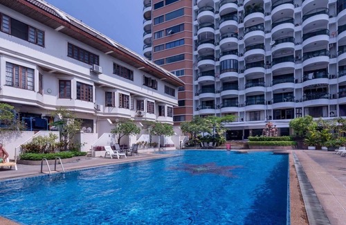 Huay Kaew Apartment | Large 1BR Condo 2Beds 4ppl @Hillside 4