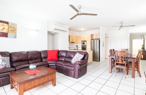 Portsmith Apartment | Large 2 Bedroom Apartment in the Heart of Cairns