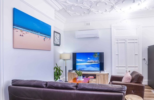 Orange Apartment | Large 2-Bedroom Apartment on Summer Near Cook Park with private secure parking