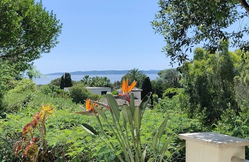 Les Issambres Apartment | Large 2-room apartment 55m²:air-conditioned room, sea view, Nature, 5min walk to the beach