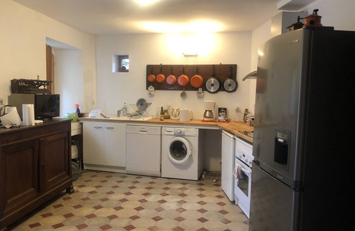 Florac House | Large 200 m2 house with garden, terraces and courtyard. Florac Center.