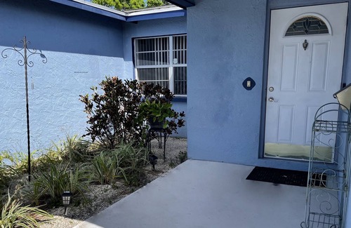 Greater Pinellas Point House | Large 3/2 House in Beautiful St Pete Florida
