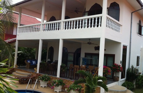 Nong Kae Villa | Large 3 bed pool villa set in Thailand's royal beach, golf resort Hua Hin