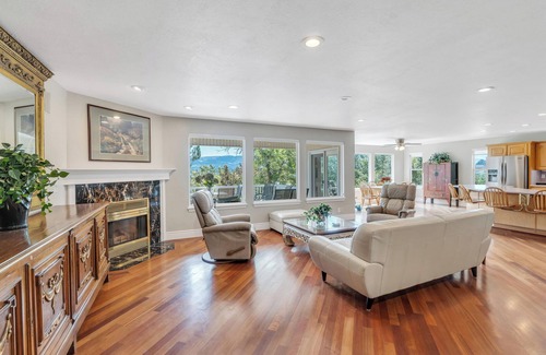 Riverton House | Large 5 bed/4 bath above Jordan River SLC with Amazing Views.