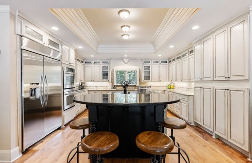 Gainesville House | Large 6-bedroom house with dream backyard! The ultimate getaway!
