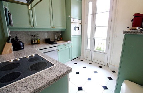 Mazarin Quarter Apartment | Large air-conditioned apartment with views of Aix-en-Provence