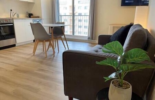 Cite-Universitaire Apartment | Large all-inclusive studio