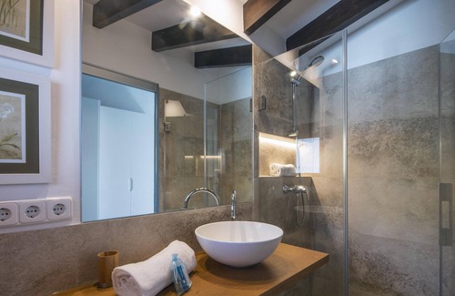 El Portet Villa | Large and comfortable villa in Moraira, on the Costa Blanca, Spain with private pool for 4 persons