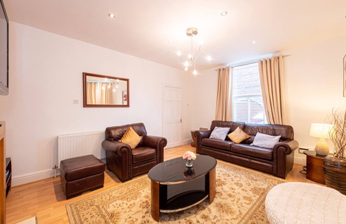Liverpool House | Large and spacious 5 bedroom house in the heart of Liverpool