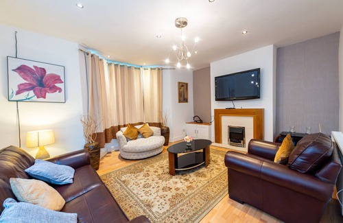 Liverpool House | Large and spacious 5 bedroom house in the heart of Liverpool