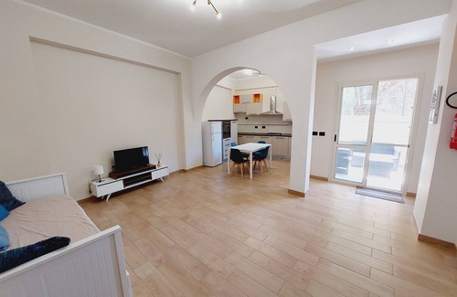 Bocale Apartment | Large apartment close to the sea, just a few minutes from the town center.