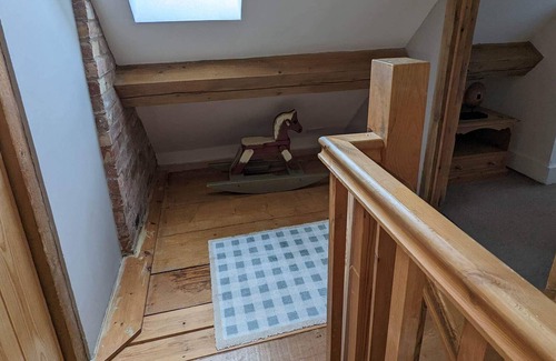 Kneesall House | Large Barn Conversion Sleeps 12 Sherwood Forest