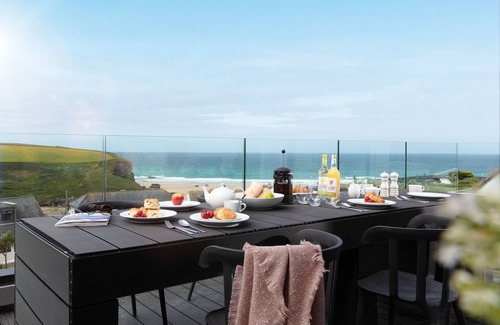 Trenance House | LARGE BEACH HOUSE - GREAT LOCATION AND VIEWS