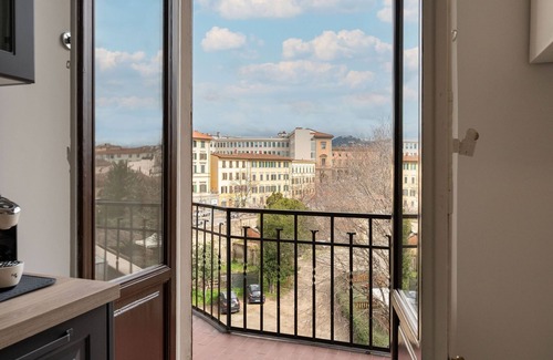 San Lorenzo Apartment | Large bright apartment, panoramic terrace, near the cathedral