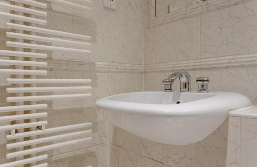 Tower Hill Apartment | Large & Central 2BD Flat - Tower Hill