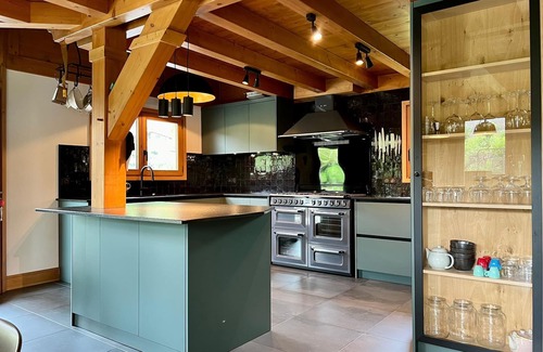 Bourg-Saint-Maurice Ski Chalet | Large chalet in the heart of Bourg-Saint-Maurice