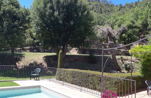 La Roquebrussanne House | Large charming property in a haven of greenery!