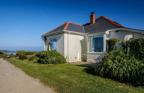 Wadebridge House | Large cottage on coast path between Polzeath & Port Quin . superb views!